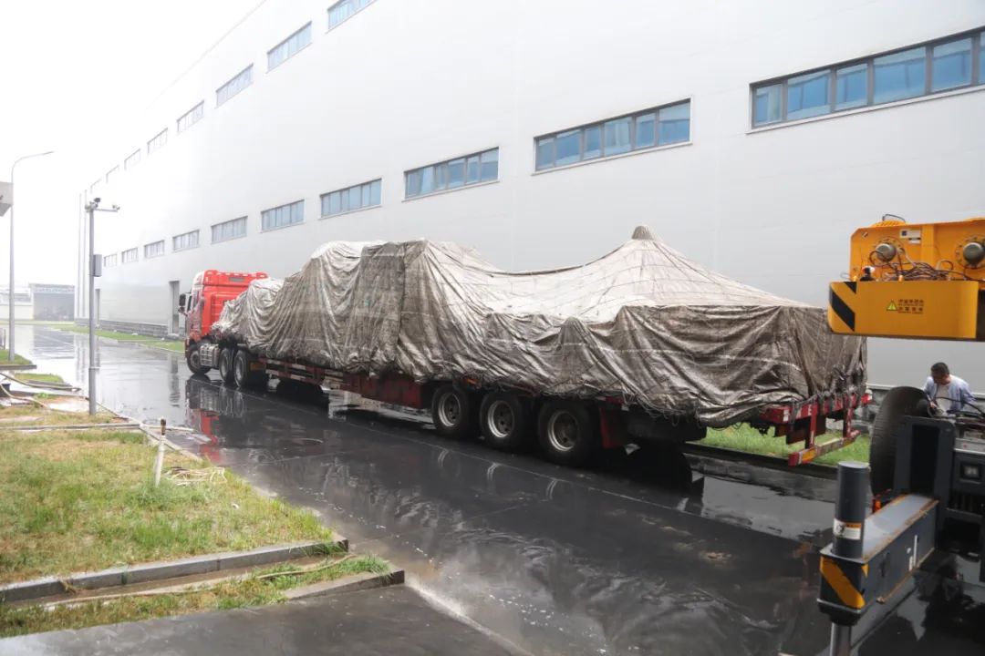 引進(jìn)新設(shè)備，助力新“智”造